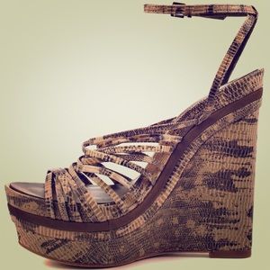 BCBG MaxAzria Laurol Mushroom Wedges